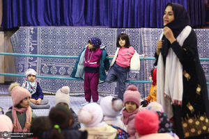 بازدید اقشار مختلف مردم از بیت امام خمینی (س) در جماران-2