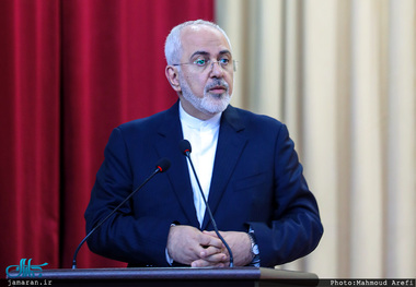 آمریکایی ها در حال ارسال گسترده سلاح های پیشرفته به افراط گرایان از جمله القاعده و داعش هستند
