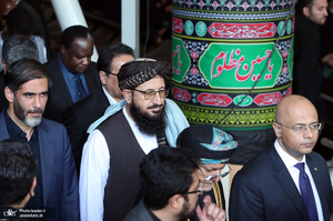 اقامه نماز رهبر معظم انقلاب بر پیکر رئیس جمهوری و یارانش