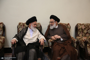 حاشیه های تجدید میثاق اعضای مجلس خبرگان رهبری با آرمان های امام خمینی (س)