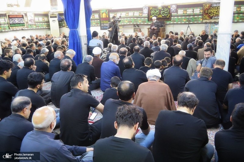 مراسم عزاداری ظهر عاشورا در دفتر آیت‌الله العظمی صانعی(ره)