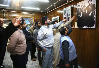 بازدید جمعی از اساتید زبان فارسی از کشورهای هند و سریلانکا از جماران 