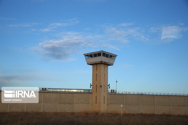 امام جمعه رشت: زندان‌ها به‌سوی رشد اجتماعی هدایت شوند