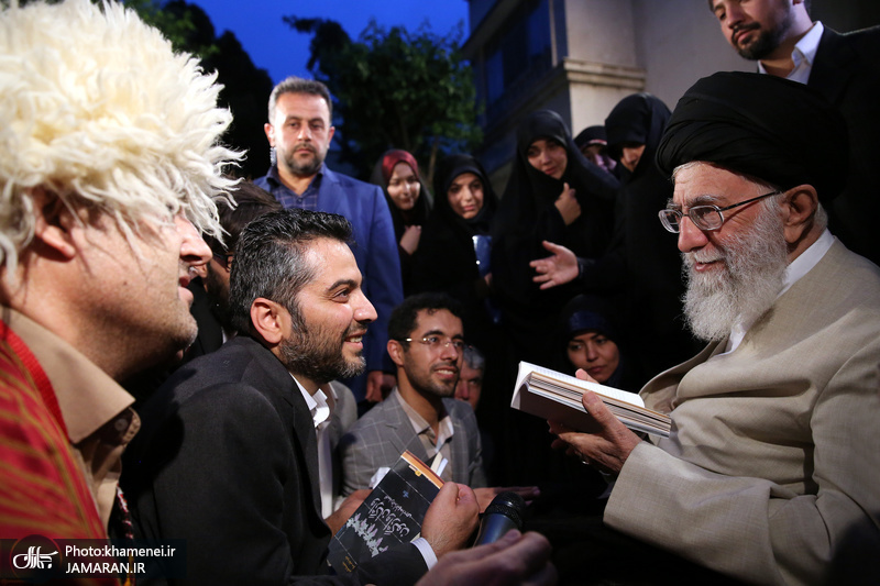 دیدار جمعی از شاعران و اهالی فرهنگ و ادب با رهبر معظم انقلاب