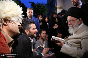 دیدار جمعی از شاعران و اهالی فرهنگ و ادب با رهبر معظم انقلاب