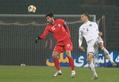  انصاری‌فرد: جوانان تیم ملی با انگیزه کار می‌کنند