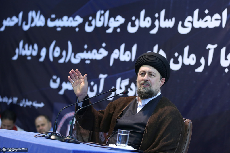 تجدید میثاق جوانان هلال احمر با آرمان‌های امام راحل