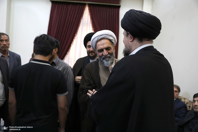 مراسم تشییع و تدفین همسر آیت الله موسوی بجنوردی (ره) در حرم امام خمینی (س)-3