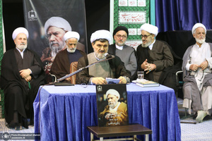 مراسم چهلمین روز در گذشت  آیت الله صانعی در حسینیه جماران  2