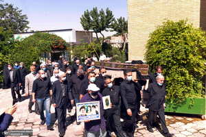 مراسم خاکسپاری حجت الاسلام و المسلمین محتشمی پور(ره) در حرم شاه عبدالعظیم الحسنی(ع)