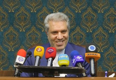 رشد منفی ورود گردشگران خارجی مثبت شد
