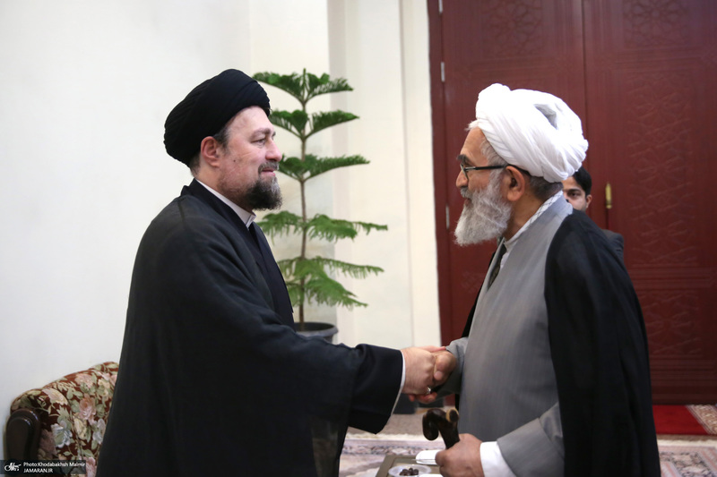 حاشیه تجدید میثاق اعضای مجلس خبرگان رهبری با آرمان‌های امام خمینی(س)؛