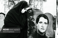 مادران شهدای دفاع مقدس هنوز با یاد و خاطره فرزندانشان زندگی می‌کنند (17)