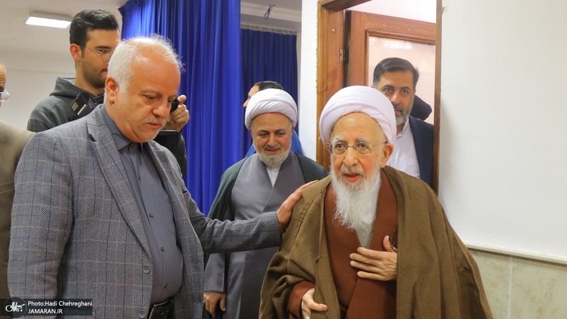 عمامه گذاری طلاب توسط مراجع عظام تقلید در روز میلاد امام علی (ع)‎