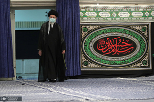 مراسم عزاداری شب عاشورای حسینی (ع) در حسینیه امام خمینی