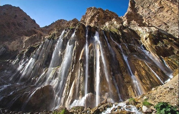 هنجارشکنی،علت بستن محوطه آبشار مارگون فارس بود