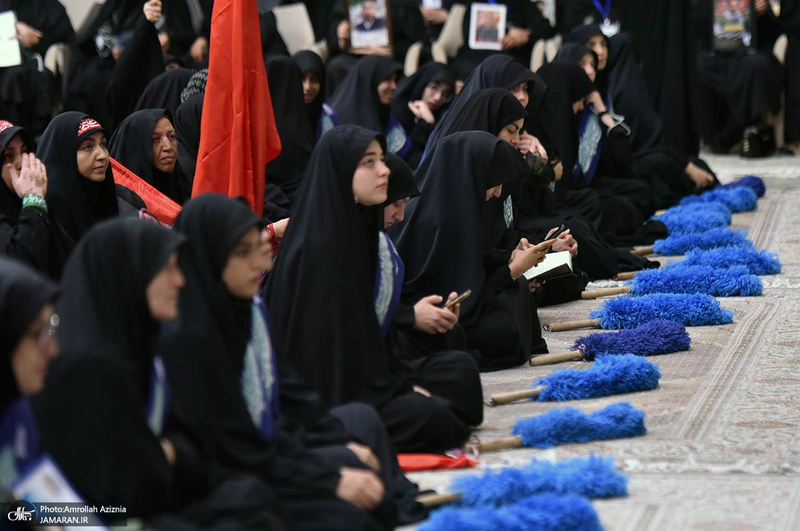 همایش بانوان عاشورایی در حرم مطهر امام خمینی (س)