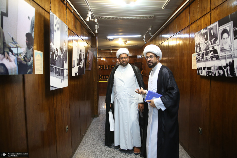 بازدید جمعی از علما کشور عراق از بیت امام خمینی (س)