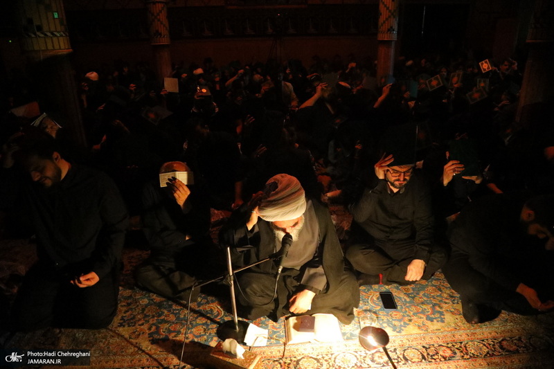 احیای شب بیست و یکم ماه مبارک رمضان در تکیه حاج سید حسن قم