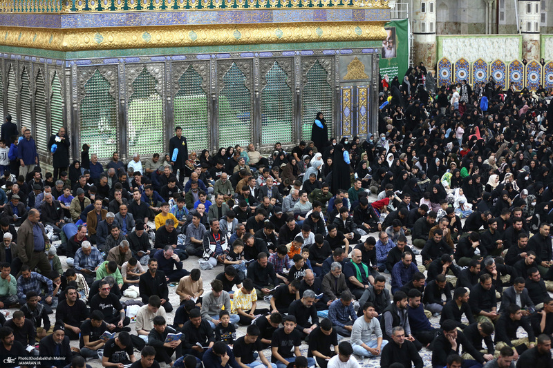 مراسم شب بیست و یکم ماه رمضان در حرم حضرت امام خمینی (س)