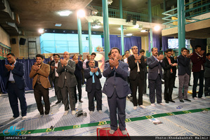 تجدید میثاق نمایندگان نهمین دوره مجلس دانش آموزی با آرمانهای امام راحل (ره)