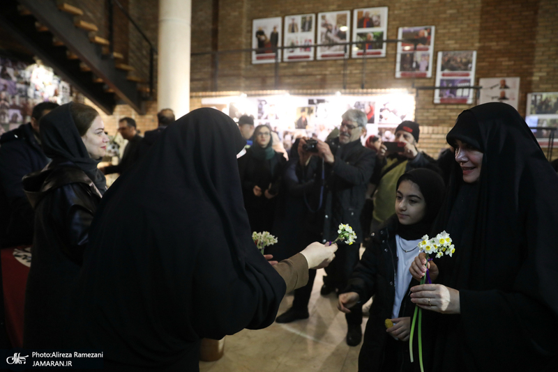 مراسم اكران فيلم مستند داستاني " آتش و گلستان"