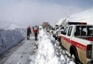 جاده های غرب اصفهان لغزنده است