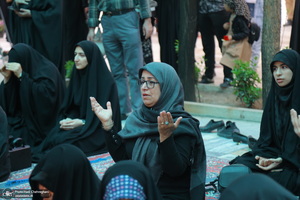 مراسم تحویل سال نو در گلزار شهدای قم‎