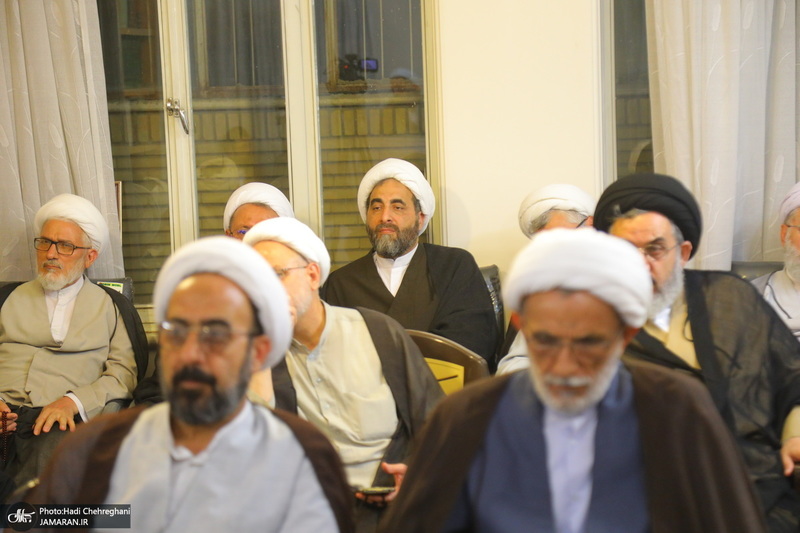 نشست علمی با موضوع  امام خمینی(ره) نهضت و نظام اسلامی