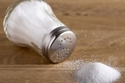 بلاهایی که مصرف زیاد نمک سرتان می آورد