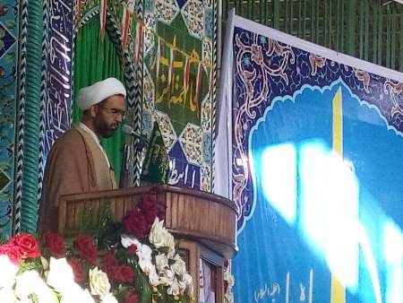 امام جمعه مهریز: مردم ثمرات معنوی رمضان را در طول سال مورد استفاده قرار دهند