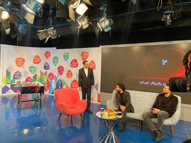 فرزاد حسنی پارتی من نبوده است
