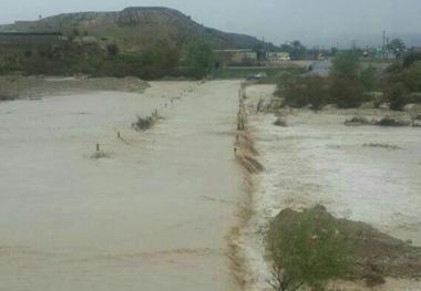 طغیان رودخانه، جاده کازرون - فراشبند را بست