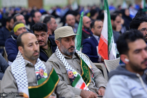 اجتماع بزرگ کارگران به مناسبت سالگرد شهادت حاج قاسم سلیمانی در حرم امام خمینی (س)