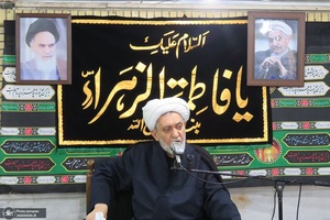 مراسم عزاداري ایام فاطمیه در دفتر آیت الله العظمی صانعی (ره)