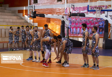 تیم بسکتبال رعدهوایی شهرکرد به مصاف آذرشهر می‌رود