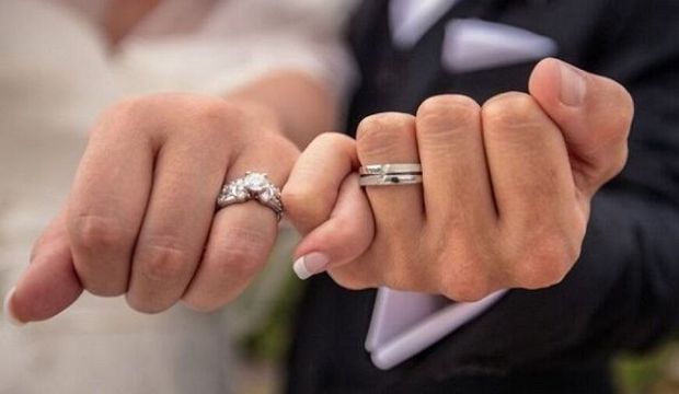 زوج‌های سمنانی در قالب طرح زندگی به سبک رضوی به مشهد اعزام شدند