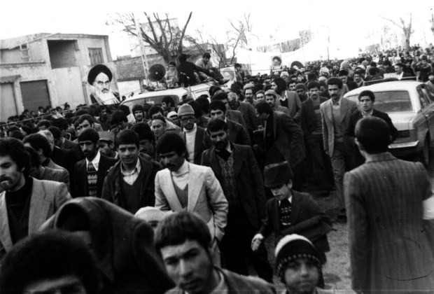 قصه انقلاب از زبان حاج محمد