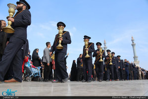 دسته عزاداری خادمان حرم حضرت معصومه ( س) در روز شهادت امام رضا (ع)