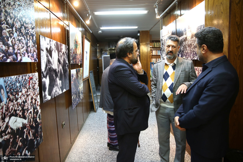 بازدید جمعی از مهمانان شرکت کننده رویداد بین المللی جایزه جهانی امام خمینی از جماران