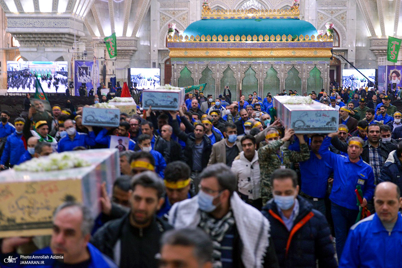 تشییع پیکر مطهر 18 شهید گمنام دفاع مقدس در حرم امام خمینی