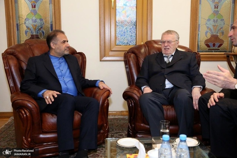 امضای دفتر یادبود شهید سلیمانی و جانباختگان سانحه هواپیمای خطوط اکراین در سفارت ایران در مسکو