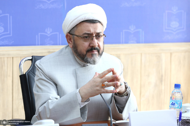 علی کمساری: برنامه فرهنگی «بر آستان آفتاب» در سطح ملی برگزار می شود/ بیش از 10000 دانش آموز از بیت تاریخی حضرت امام بازدید خواهند کرد