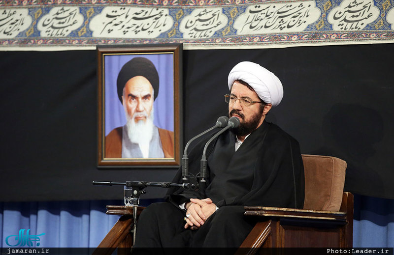 مراسم عزاداری شب عاشورای حسینی با حضور رهبر معظم انقلاب اسلامی