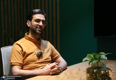 آذری جهرمی: جنگ ۱۲ روزه تأثیرات عمیقی روی سیاست‌گذاری و مدل حکمرانی کشور خواهد داشت/ تغییرات در هسته‌های سخت امنیتی نظام کشور سیگنال‌هایی از نگاه جدید را نشان می‌دهد/ لاریجانی تغییر کرده است/ رئیس جمهور به شدت پیگیر وضعیت فیلترینگ است