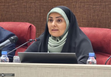 فرزانه صادق :کاهش ۴۵ دقیقه‌ای زمان سفر تهران – مشهد به زودی و با توسعه خطوط ریلی برقی/ ۷۰ درصد زائران نمی توانند در هتلهای نوسازی شده اطراف حرم ساکن شوند/در جنگ ۱۲ روزه مشهد پناهگاه مردم کشور بود