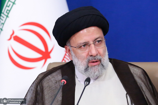 رئیسی: مدارس و دانشگاه‌ها از ابتدای آذر باز شوند