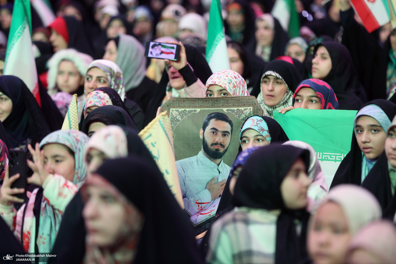 اجتماع باشکوه نوجوانان آرمانی لشکر قدس در حرم مطهر امام خمینی (س)
