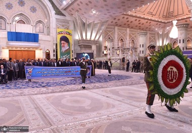 تجدید میثاق رئیس و جمعی از معاونین بنیاد شهید و امور ایثارگران با آرمان های امام خمینی (س)