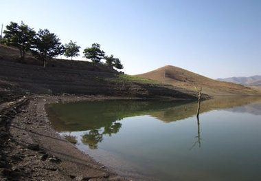 کشاورزان پایین دست سد اکباتان همدان سطح زیرکشت را کاهش دهند